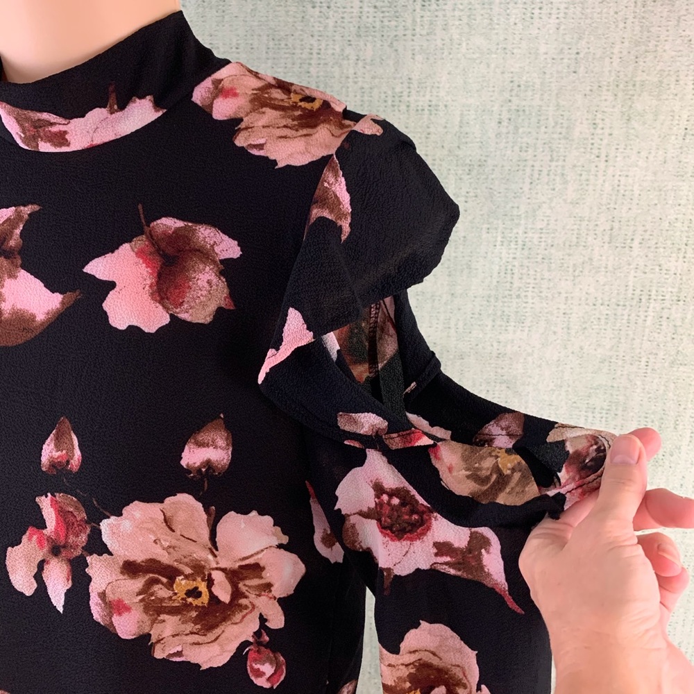 Black Floral Cold Shoulder Top Shirt Blouse Size S